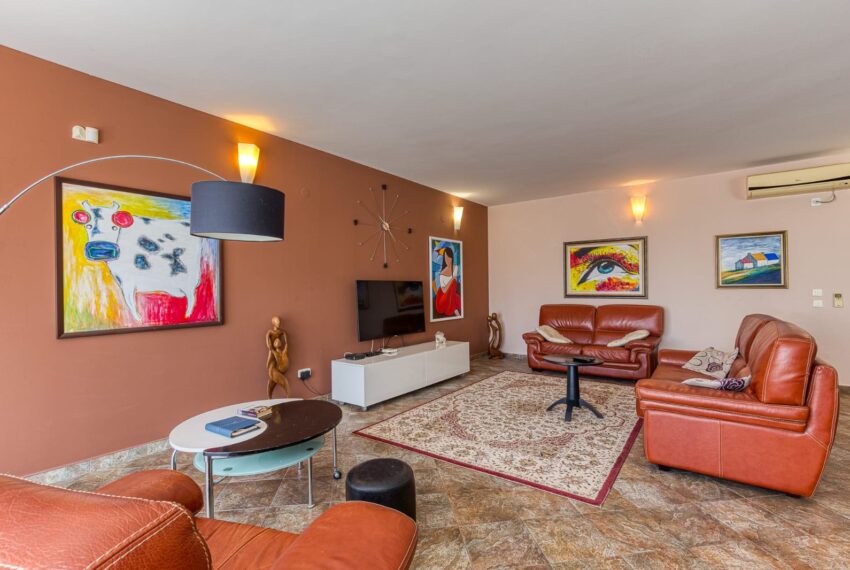 52223a30-2e13-4ef0-ba19-dbbd64d0a8e6