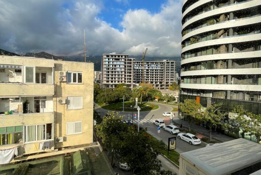 3e8c44df-c663-41fe-8d26-40be0d8b83cf