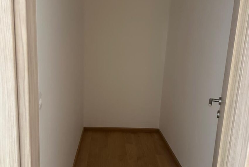 613EB37B-17EB-4A09-AD66-6C8E993003B0