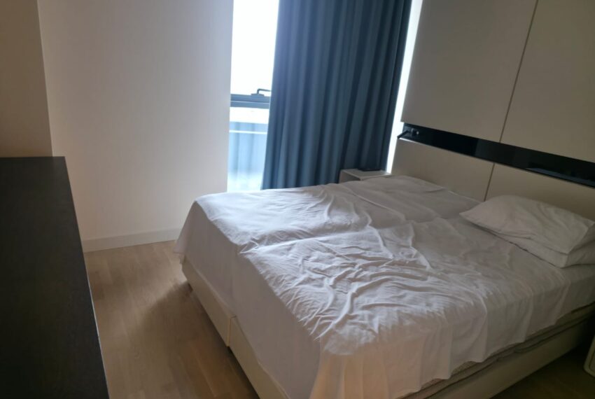 87631549-b4af-4959-92df-adaead509b63