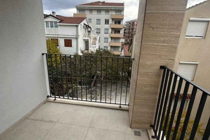 ef331f22-542e-423b-83fa-7070db7bd1c1