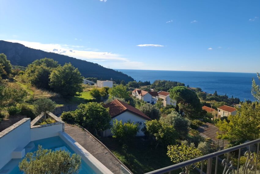 f74df6c0-93a9-4fc3-bff0-d3a44af1e519