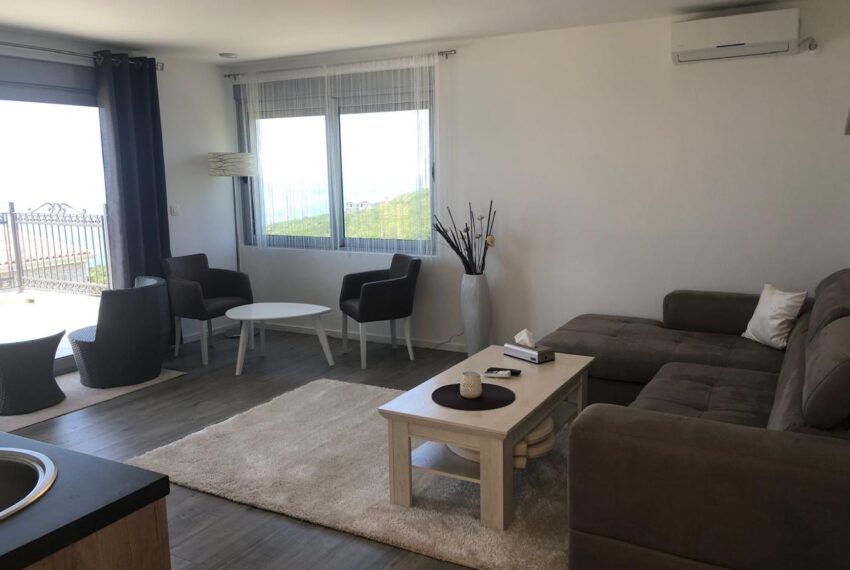 0e60d39c-2cca-407d-8a31-c5b39a40330b