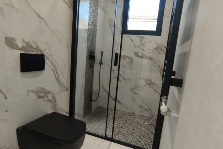 d579056d-6f62-4ef3-9537-c23a568be93f (1)