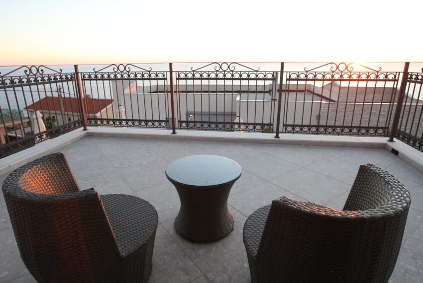 d77d2bb3-b209-4377-a7f3-572b76399f56