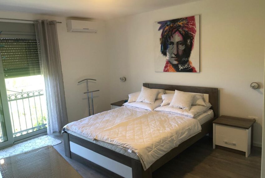 f0af61d3-2046-4e5f-a065-9504eb295ba8