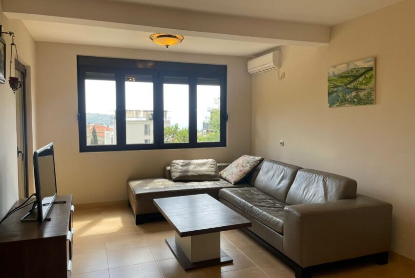 0d98435c-81ca-4576-af12-613de5f89ac1