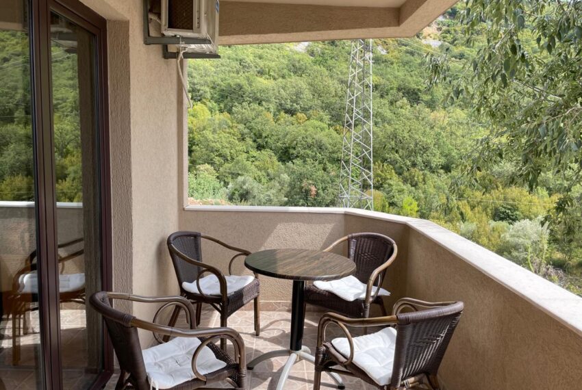 175887d6-fd04-4747-a6cf-62a0b874651f