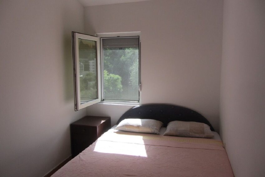 1cf282c8-7ccb-44fb-bc4b-0ac09500a48f