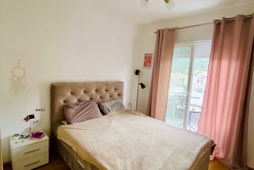 99dc9efb-ce6b-4d56-91b4-b92124029315