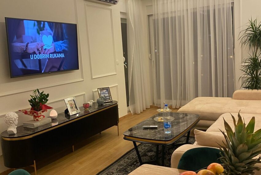 ef3e7945-3de2-468e-940e-8e5b1a06df79