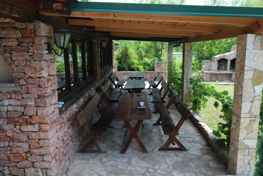 1000028180